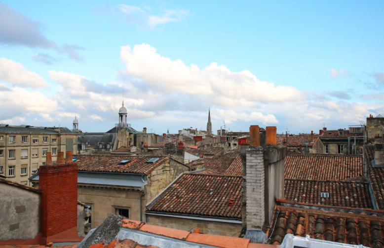 GuestReady - Comfy Attic Apartment near Grand Théâtre Bordeaux Extérieur photo