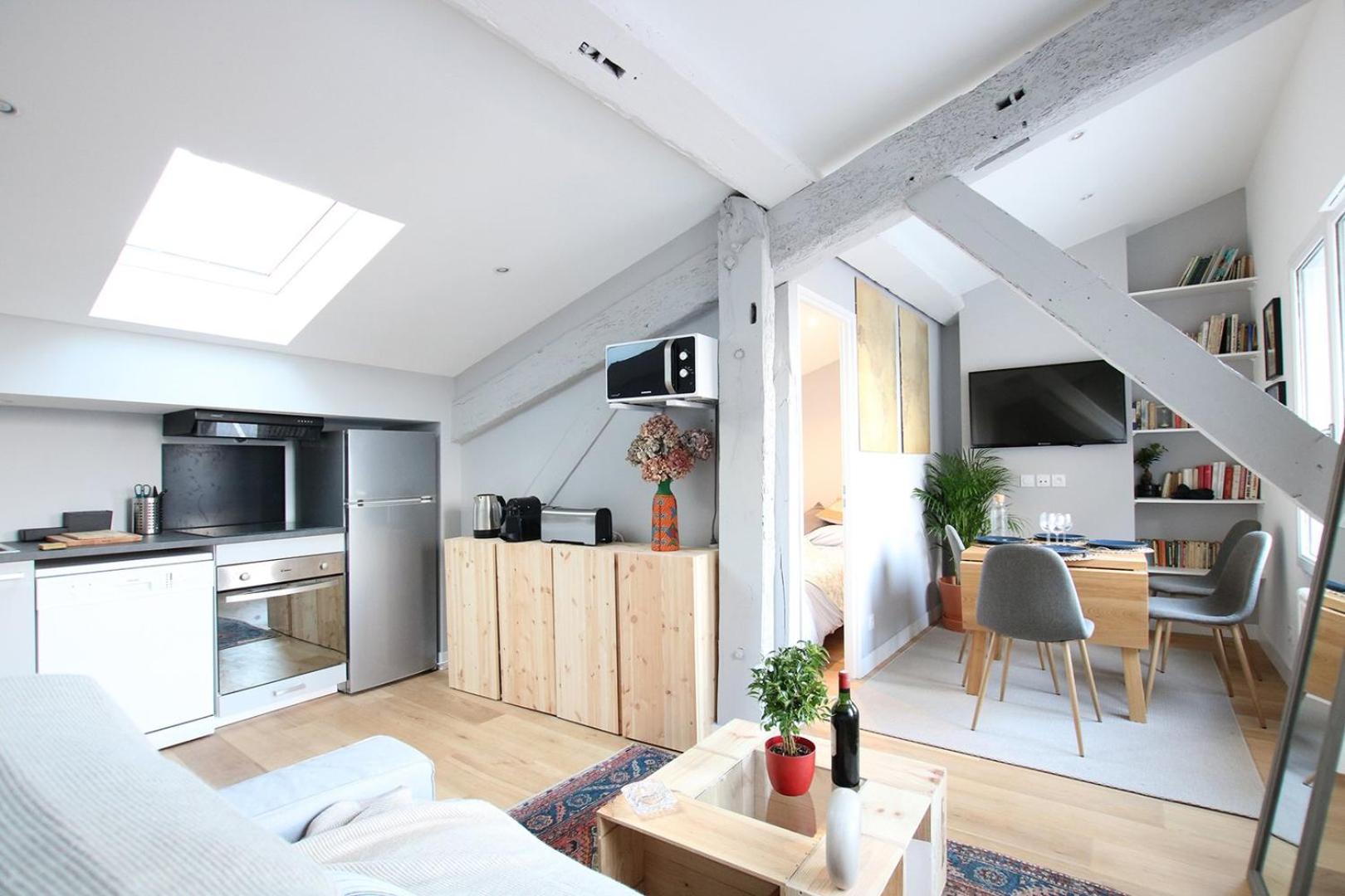 GuestReady - Comfy Attic Apartment near Grand Théâtre Bordeaux Extérieur photo