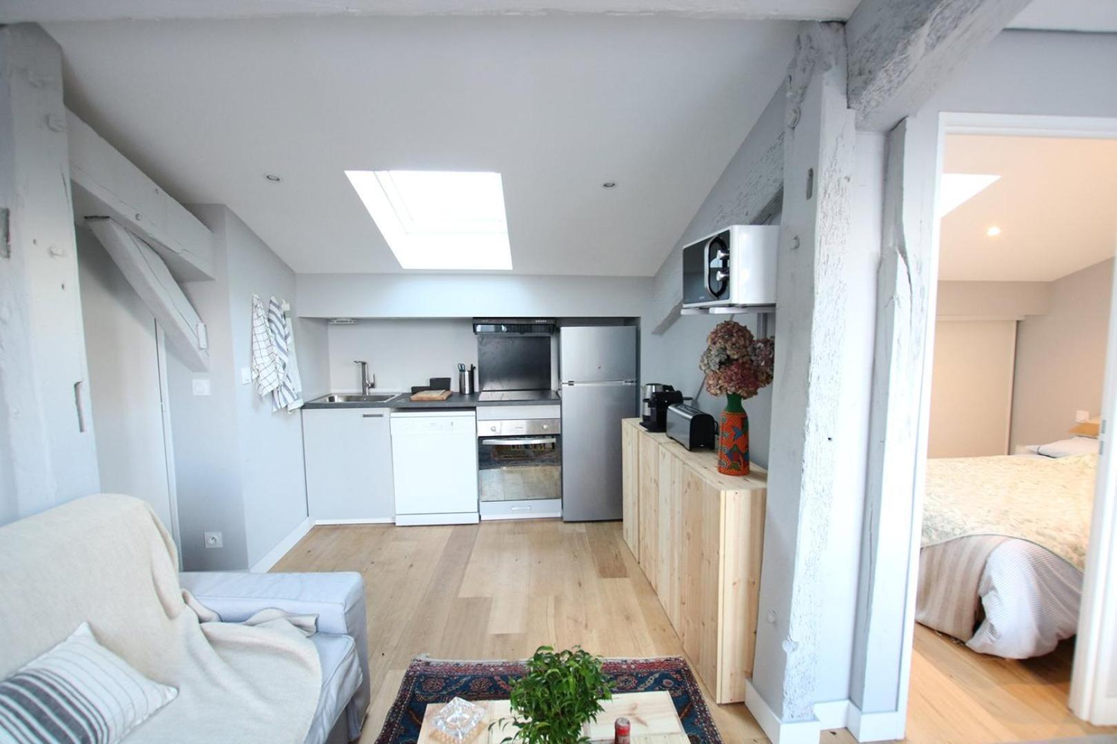 GuestReady - Comfy Attic Apartment near Grand Théâtre Bordeaux Extérieur photo