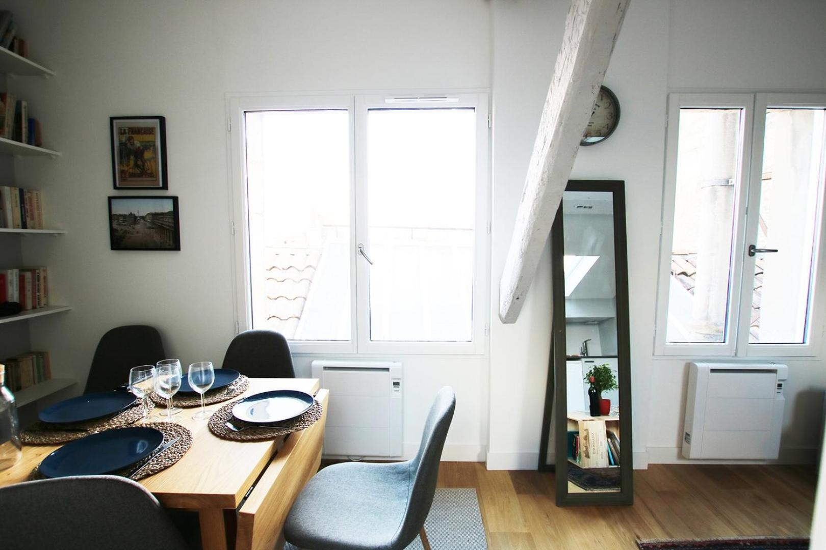 GuestReady - Comfy Attic Apartment near Grand Théâtre Bordeaux Extérieur photo