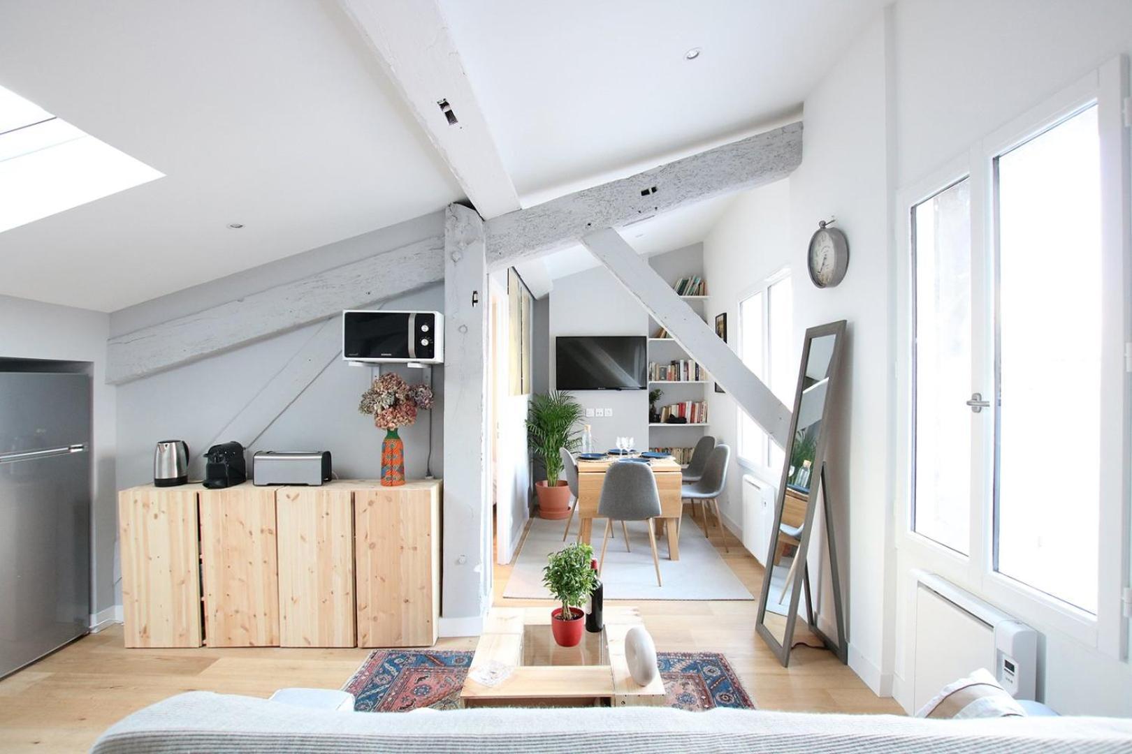 GuestReady - Comfy Attic Apartment near Grand Théâtre Bordeaux Extérieur photo